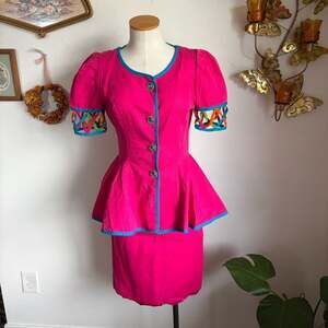 Vintage 1980s Jeanne Marc Hot Pink Top Skirt Suit XS